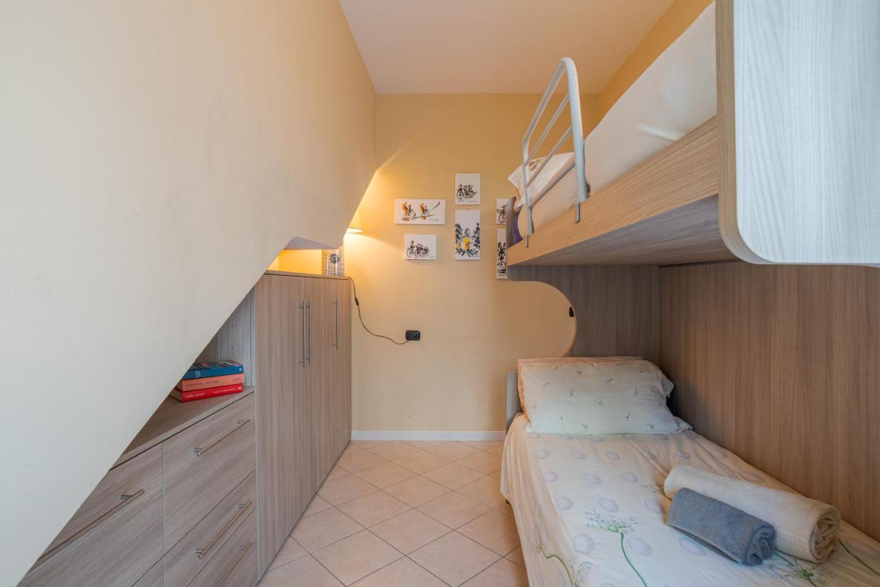 Lake Como Apartment With Balcony And Private Parking Ossuccio Exterior foto